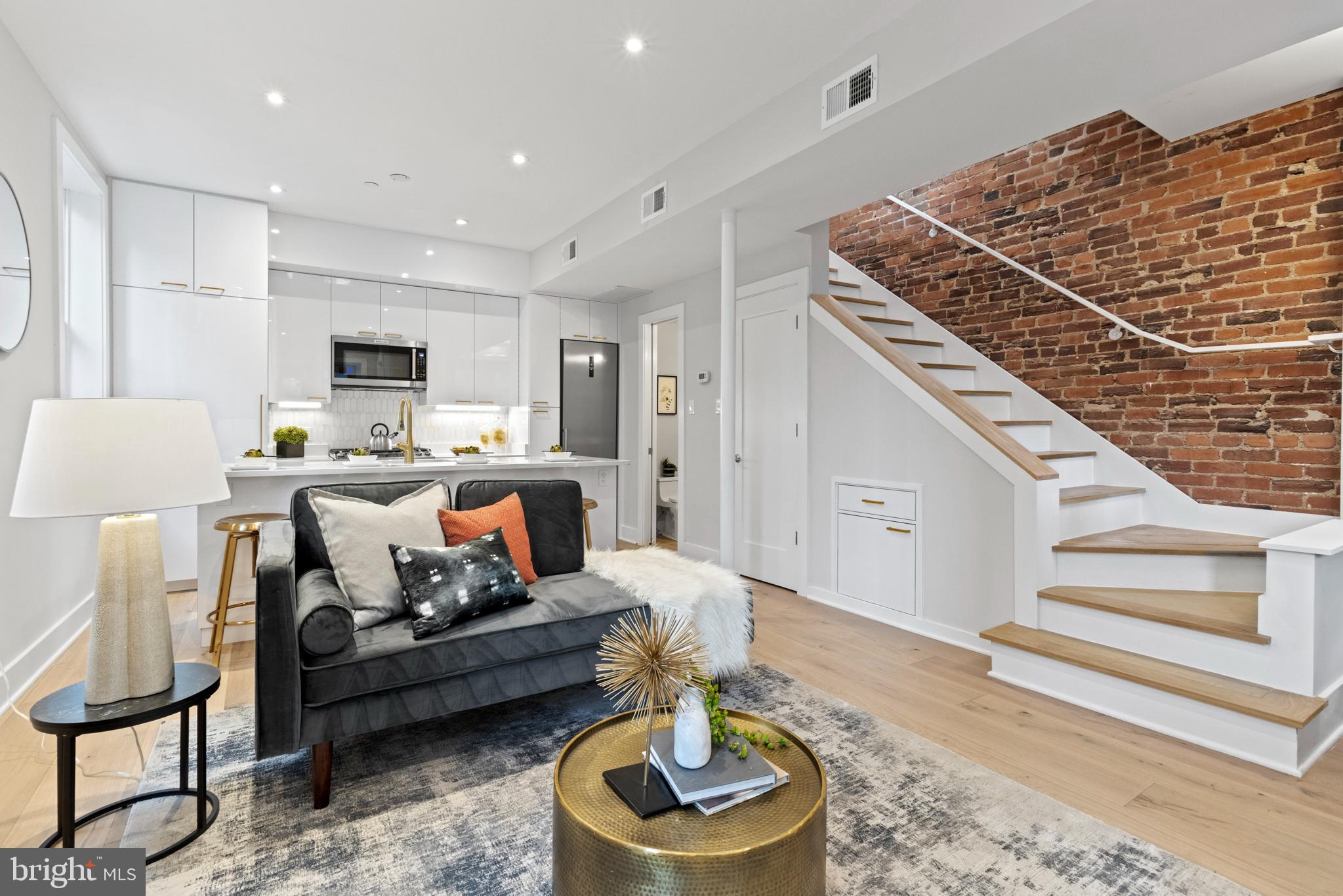 1114 T Street Northwest Washington, DC 20009 - Photo 6 of 34