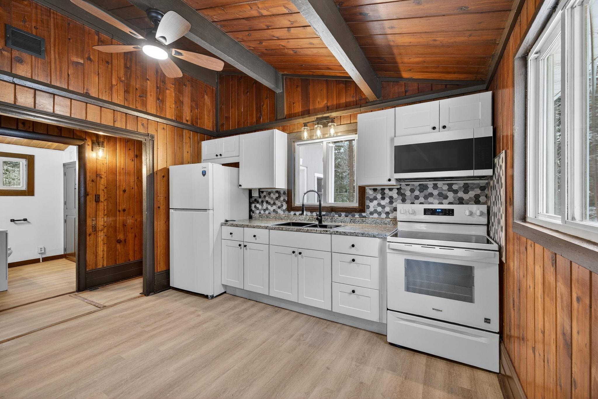 6 Birch Tree Lane Hillsborough, NH 03244 - Photo 13 of 34