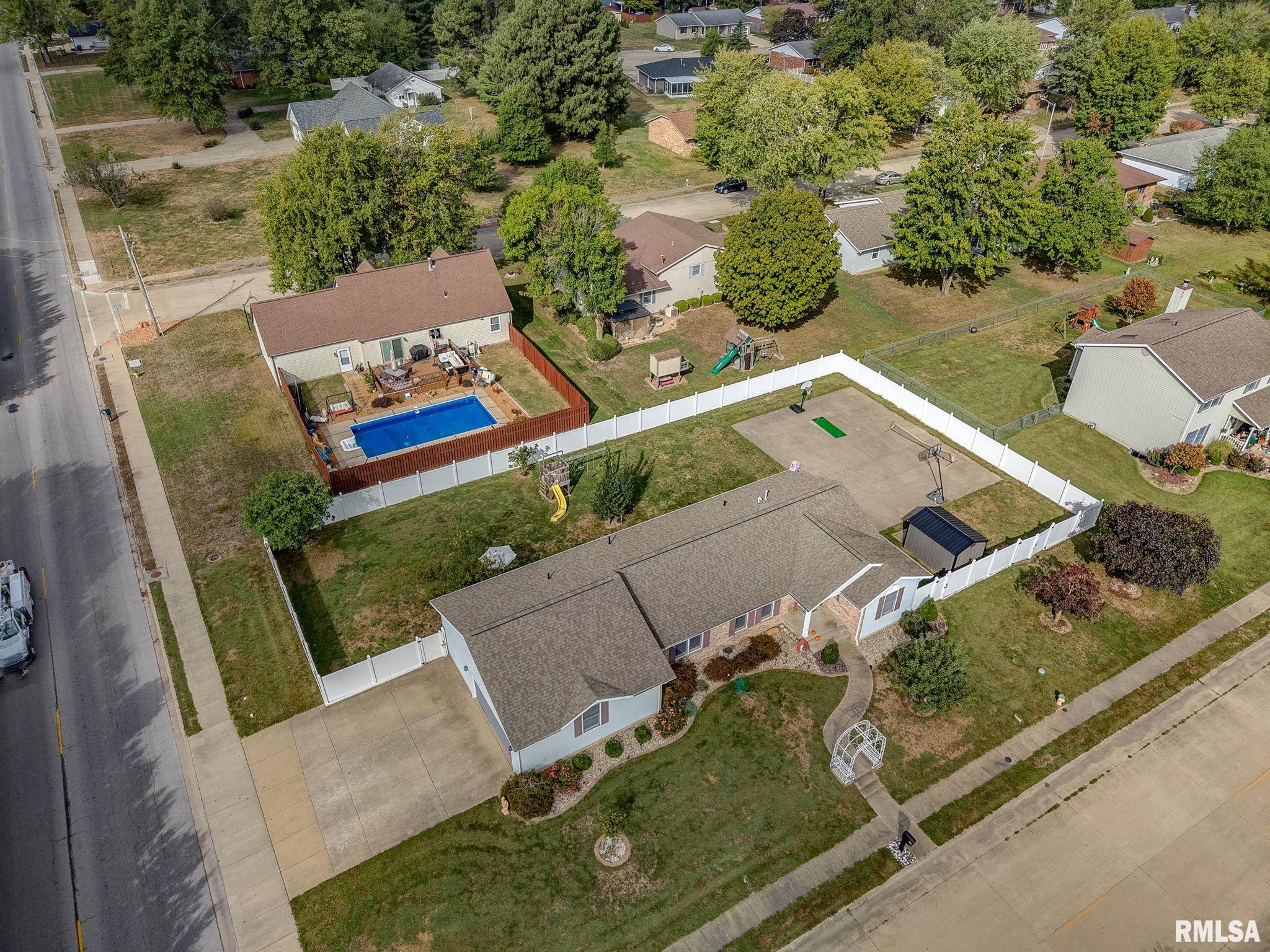 628 Tracy Terrace Centralia, IL 62801 - Photo 40 of 48