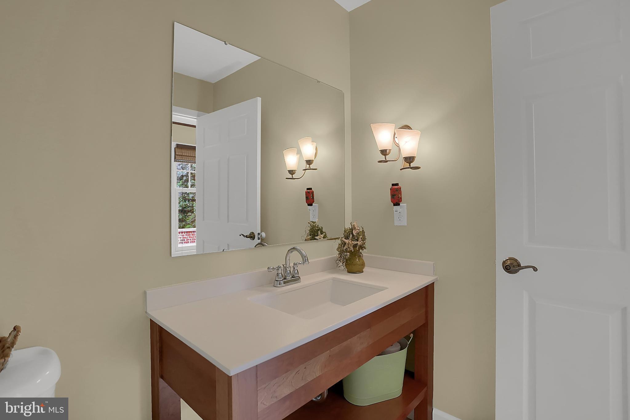 11604 Woodhaven Road Waynesboro, PA 17268 - Photo 35 of 76 Guest Bath