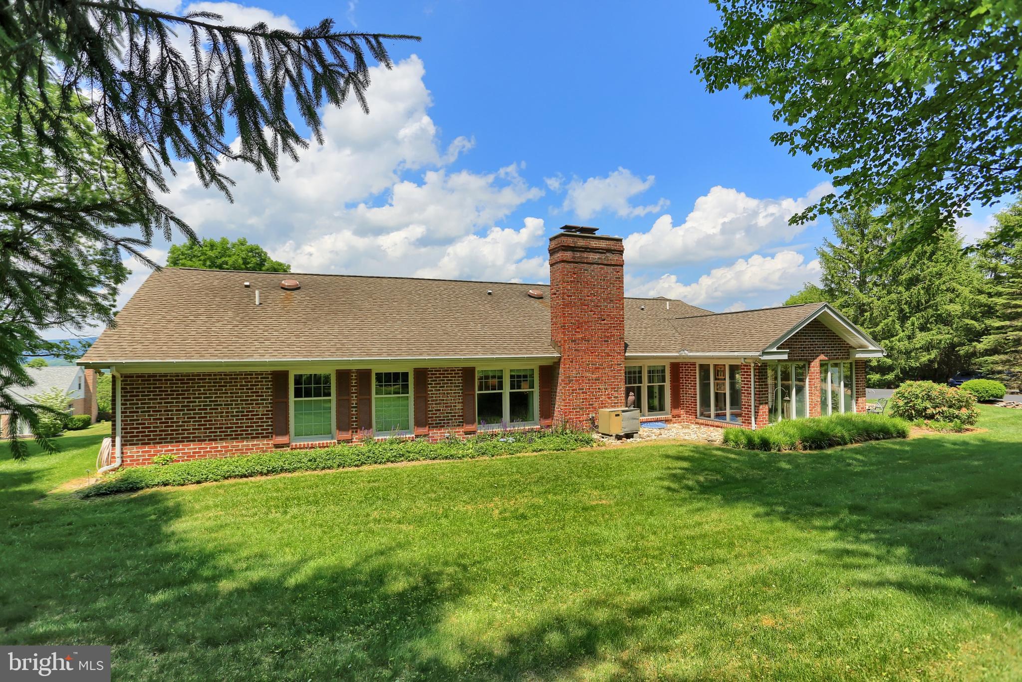 11604 Woodhaven Road Waynesboro, PA 17268 - Photo 5 of 76 Gallery Image 5
