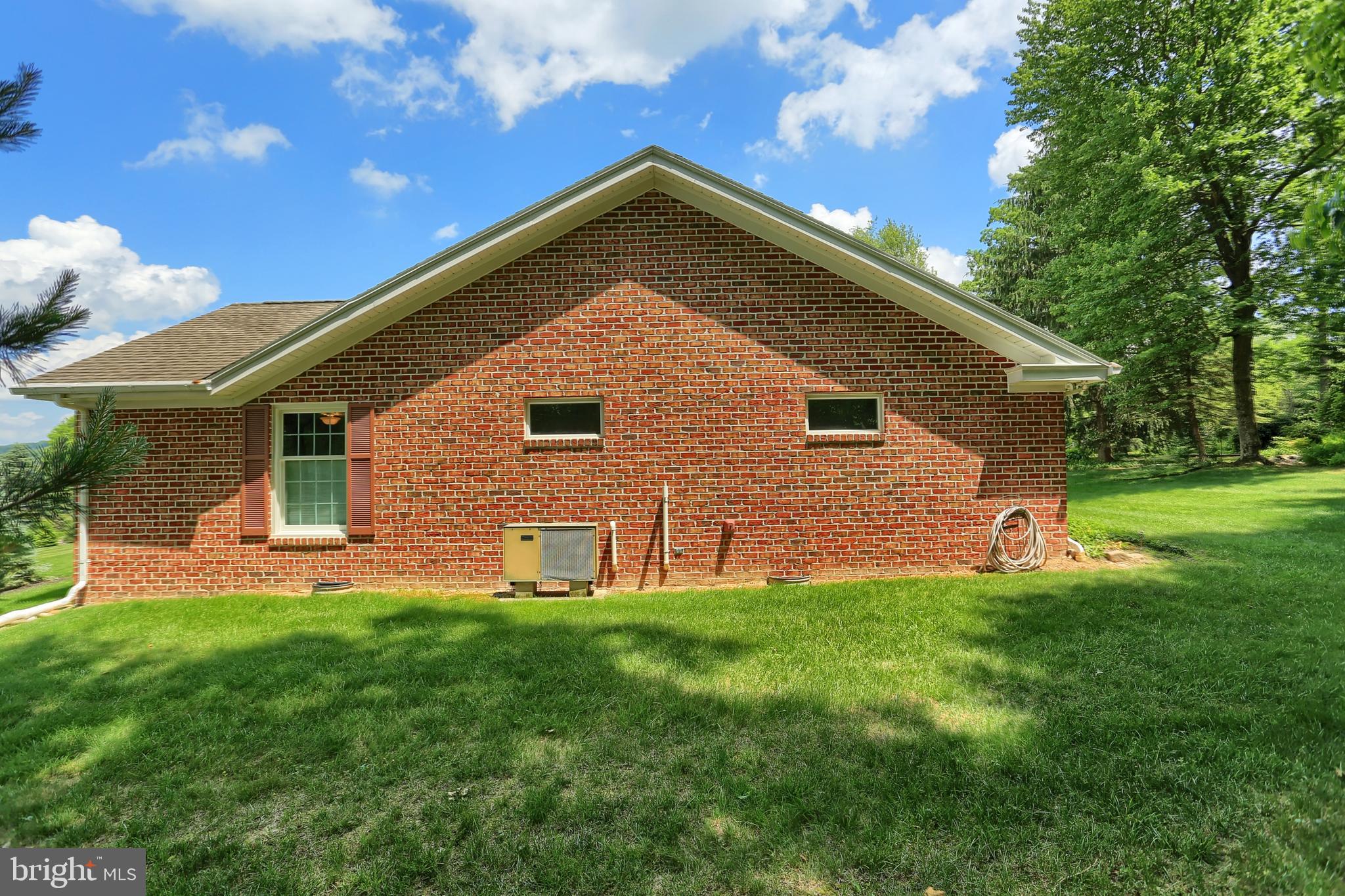 11604 Woodhaven Road Waynesboro, PA 17268 - Photo 7 of 76 Gallery Image 7
