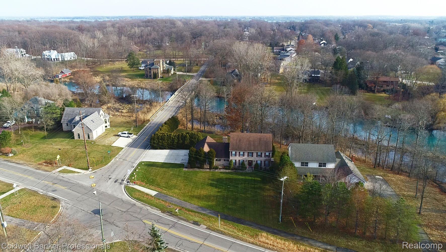 23285 Meridian Road Grosse Ile, MI 48138 - Photo 2 of 53 2-Aerial View I.jpg