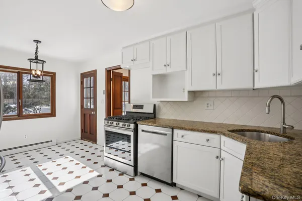 $950,000 | 48 Cypress Lane, Briarcliff Manor, NY 10510