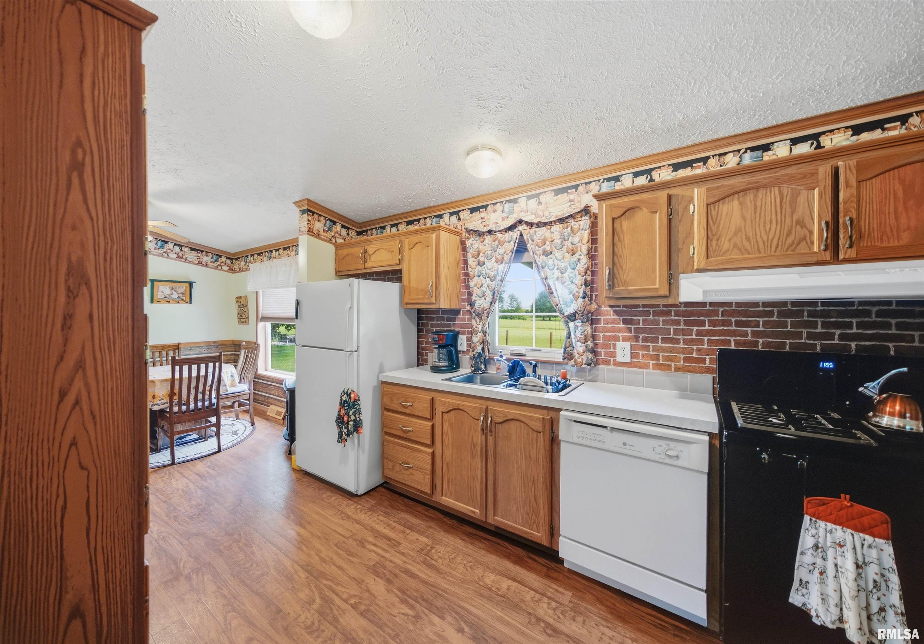 12806 North Whittaker Road Brimfield, IL 61517 - Photo 8 of 61