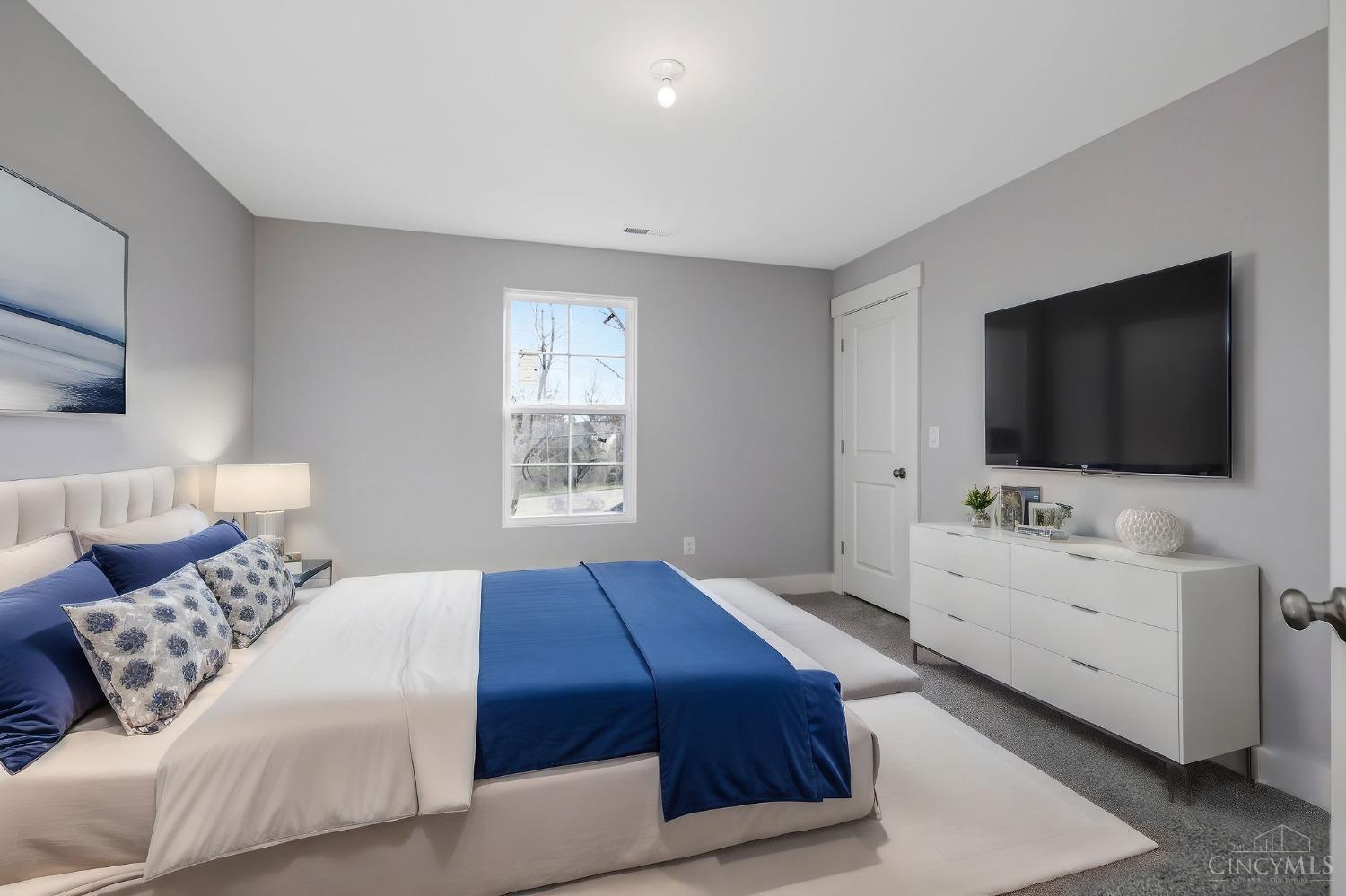 11847 Montgomery Road Cincinnati, OH 45249 - Photo 15 of 30 Gallery Image 15