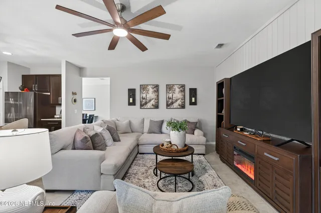 $555,000 | 688 Sycamore Way, Orange Park, FL 32073