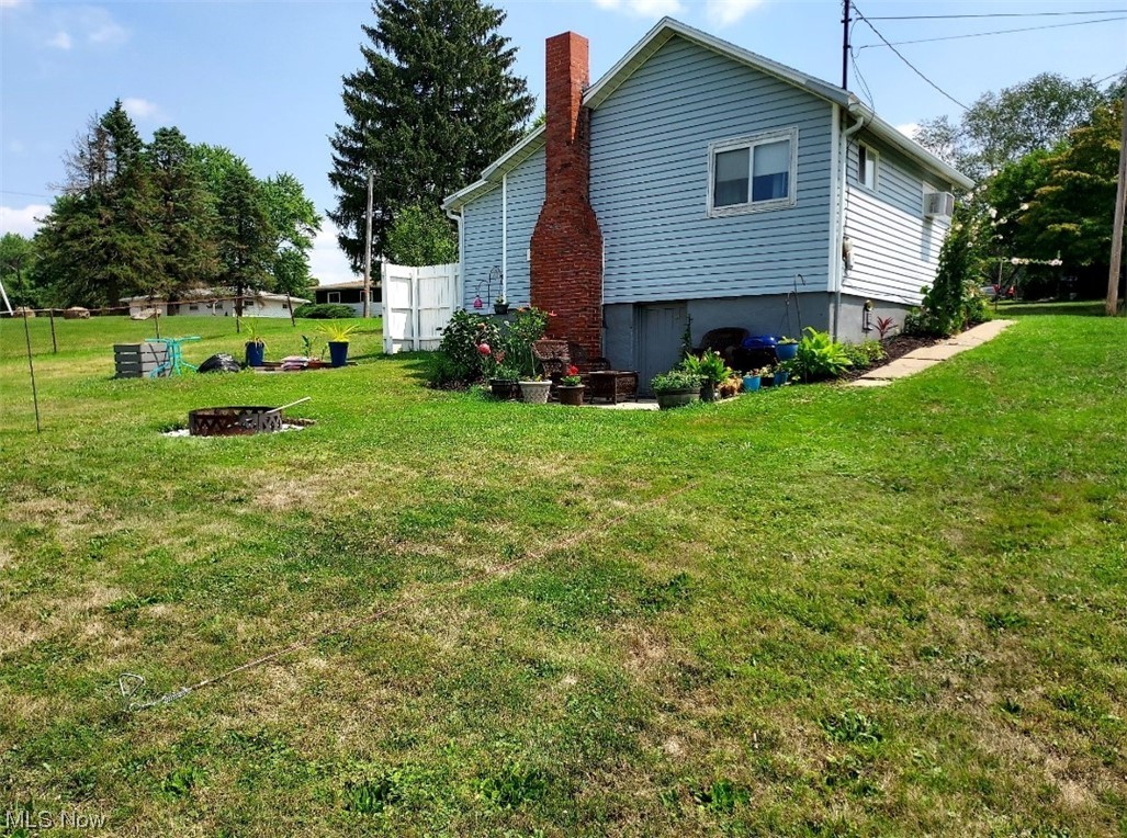 666 Griffith Road Akron, OH 44312 - Photo 2 of 5
