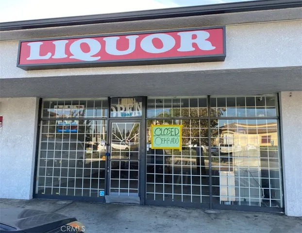 a close up of a street sign