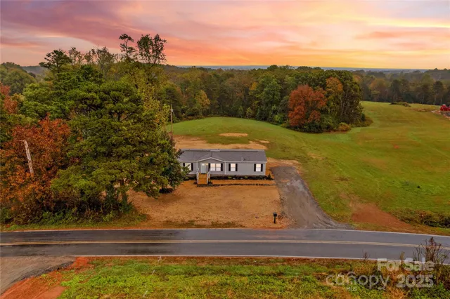 $250,000 | 538 Eagle Mills Road, Hamptonville, NC 27020