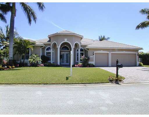 9670 Aloe Road Boynton Beach, FL 33436 - Photo 1 of 12 Primary Photo