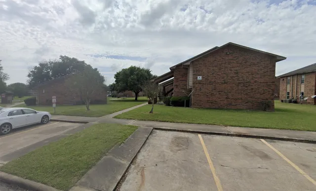 a house view with a garden