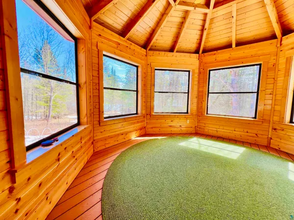 $899,000 | 38 Sawmill Lane, Lutsen, MN 55612