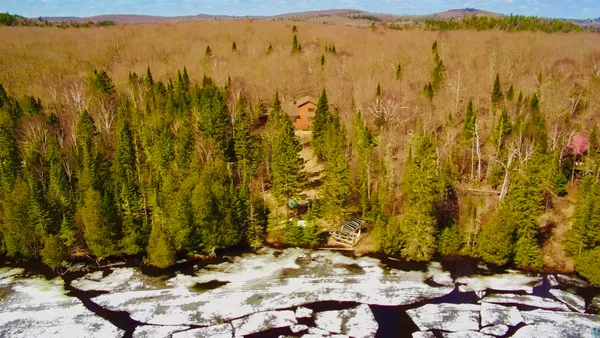 $899,000 | 38 Sawmill Lane, Lutsen, MN 55612