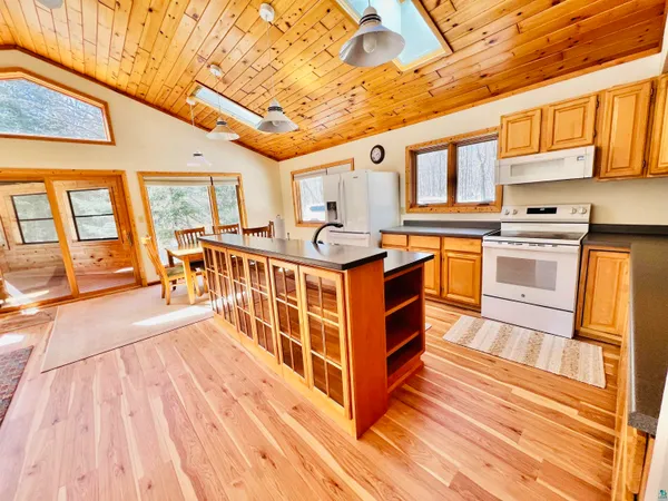 $899,000 | 38 Sawmill Lane, Lutsen, MN 55612