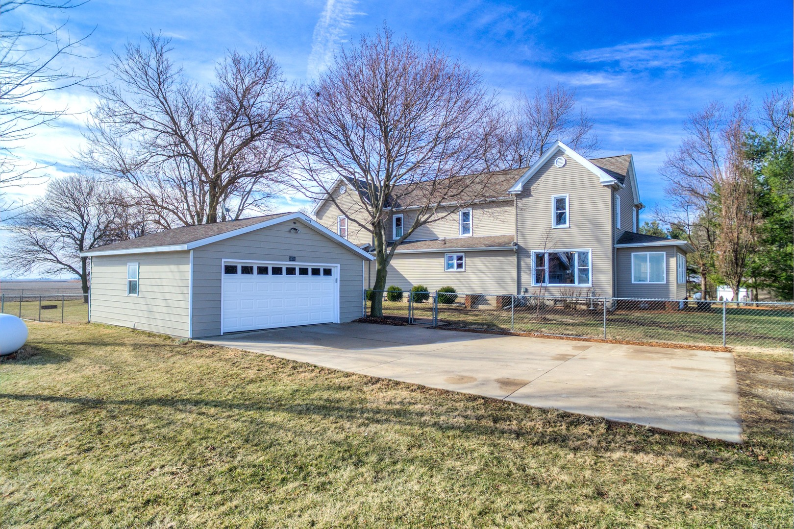 34391 Peine Road Minier, IL 61759 - Photo 2 of 38