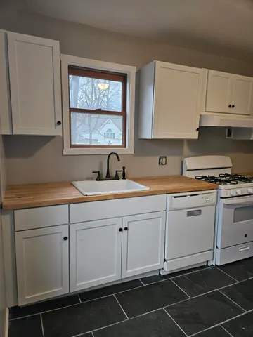 $175,000 | 6 Munsey Avenue, Livermore Falls, ME 04254