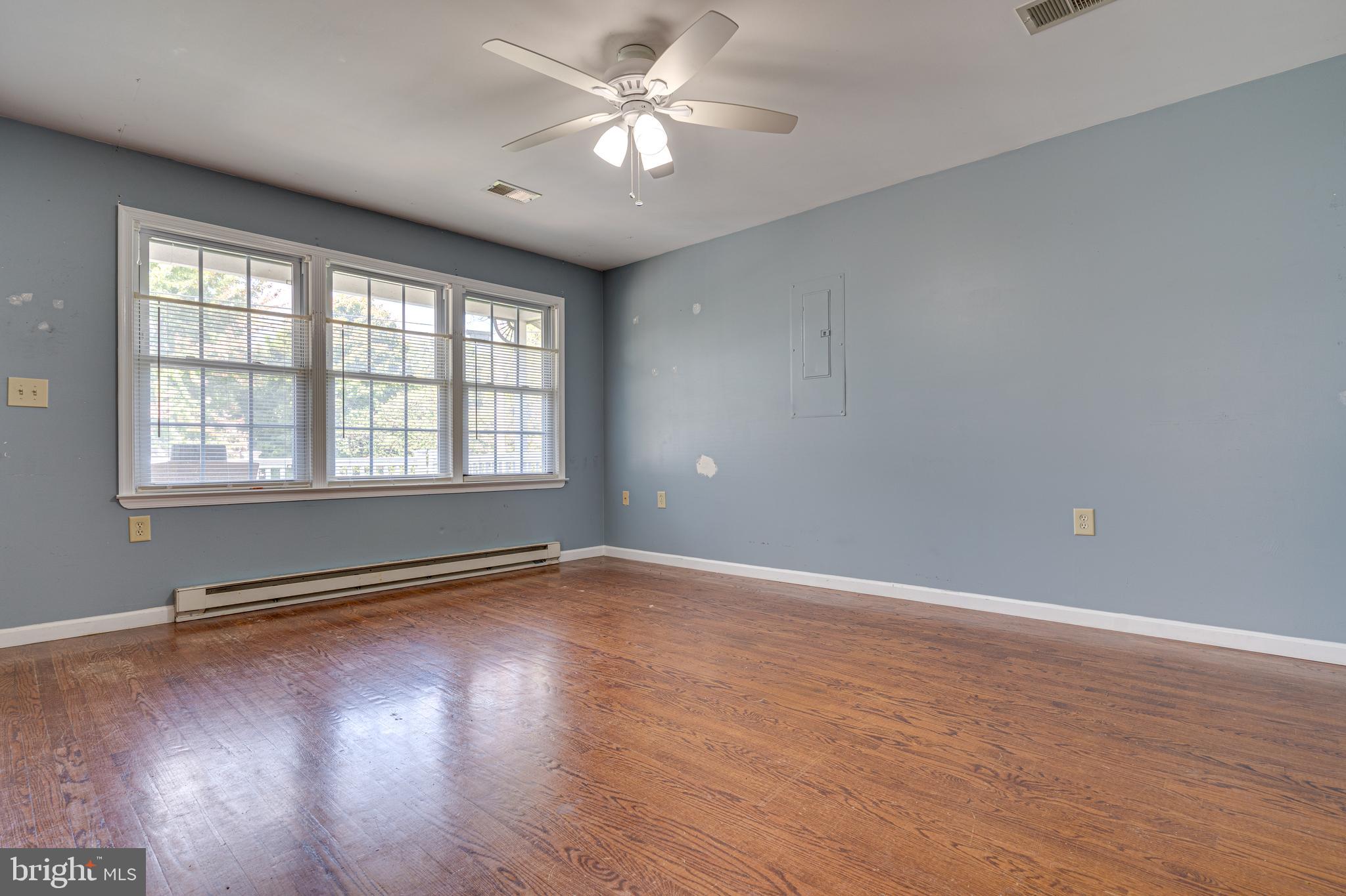 408 East 13th Avenue Ranson, WV 25438 - Photo 4 of 25