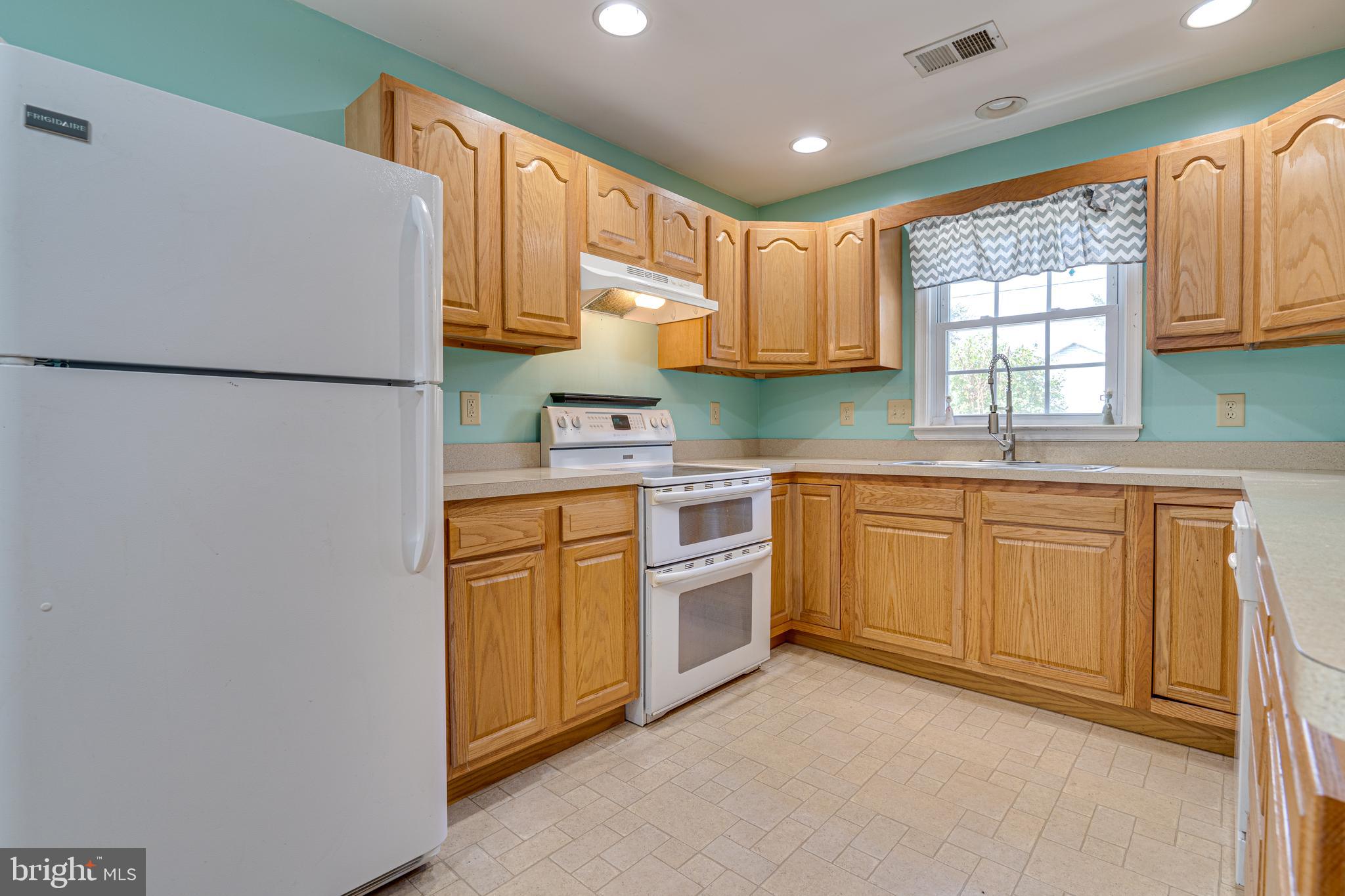 408 East 13th Avenue Ranson, WV 25438 - Photo 8 of 25