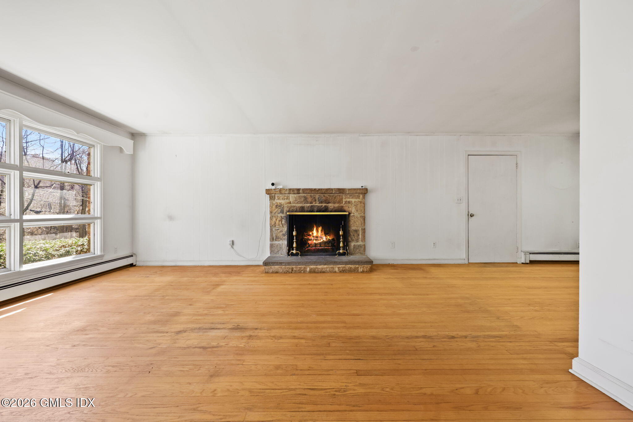 420 Valley Road Cos Cob, CT 06807 - Photo 5 of 19 6-web-or-mls-420-valley-rd