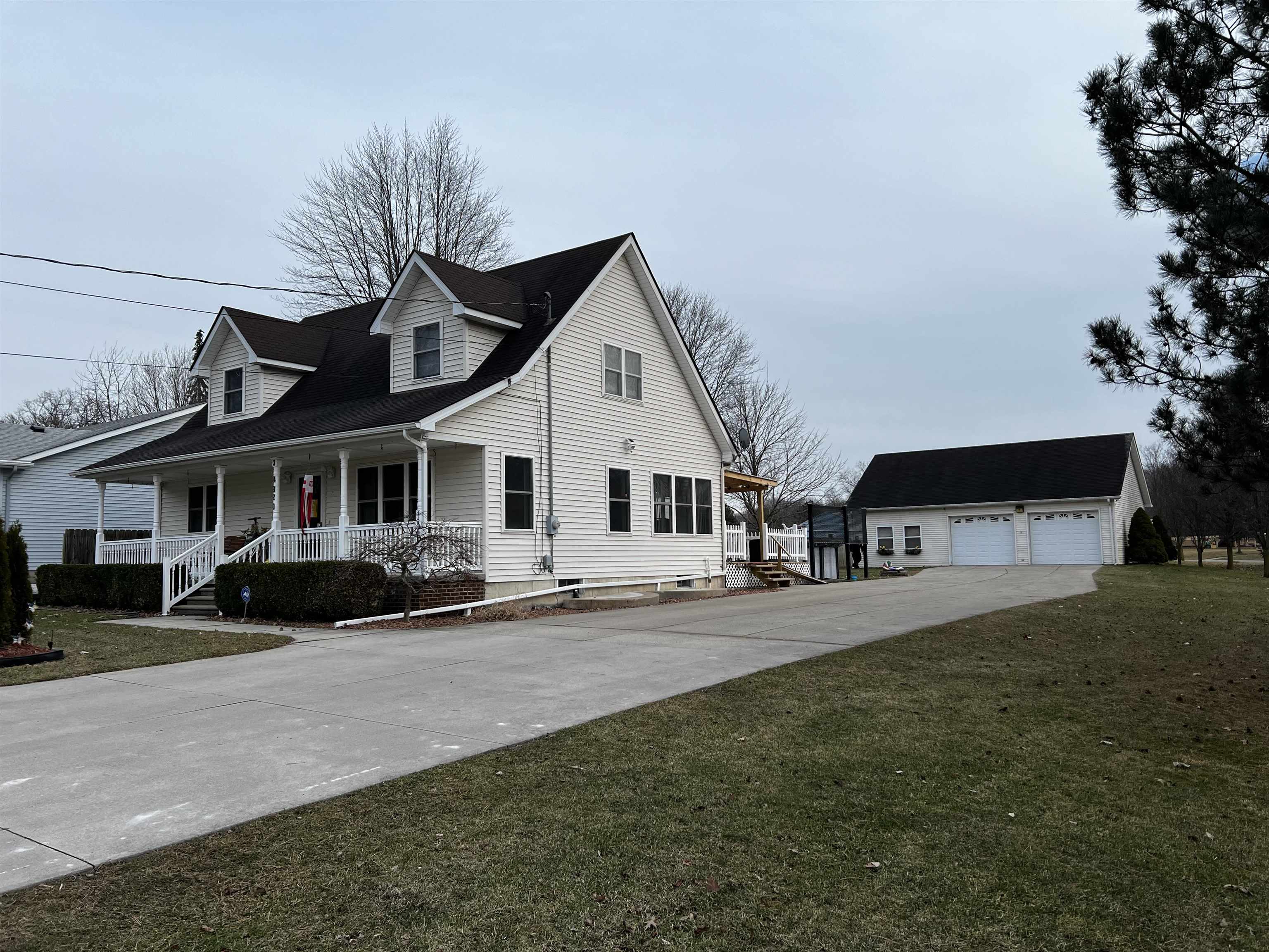 34920 24 Mile Road New Baltimore, MI 48047 - Photo 2 of 82 50134166-f121d148-bb5e-4923-83af-46b0d3429bf8.JPG