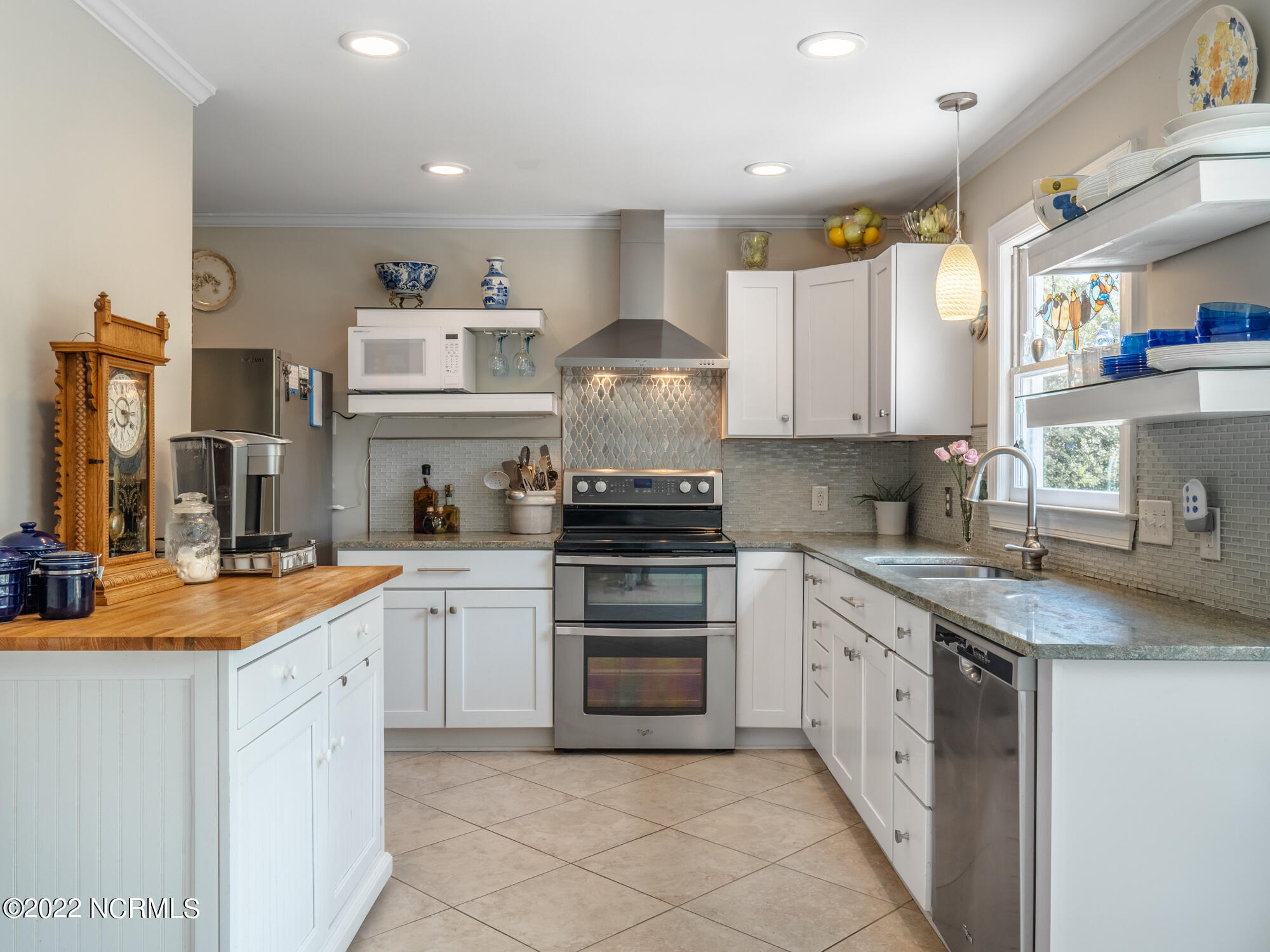 410 Tanbridge Road Wilmington, NC 28405 - Photo 9 of 27 08-large-2000px