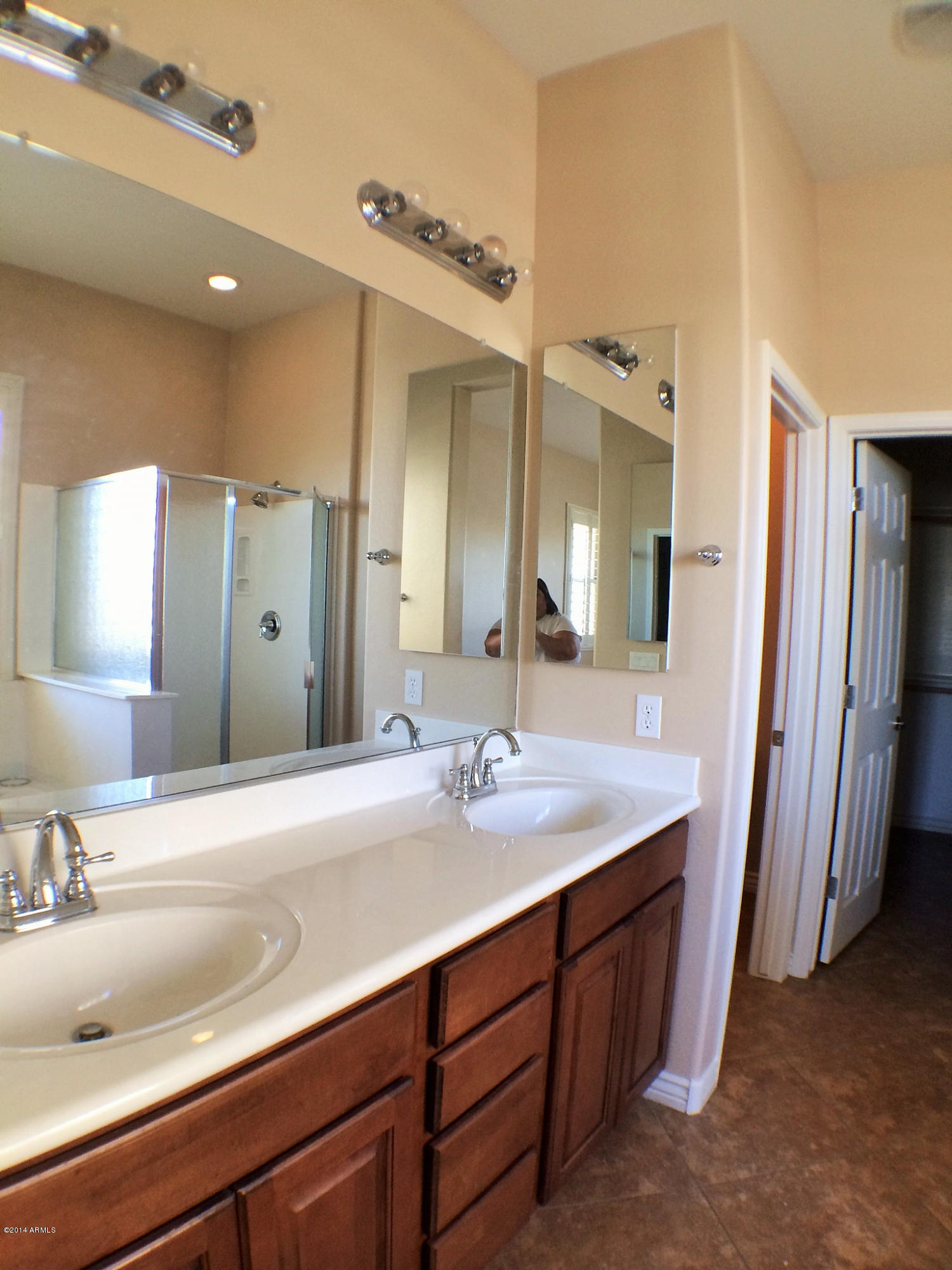 17548 West Verdin Road Goodyear, AZ 85338 - Photo 5 of 44 17548 Verdin MBA (2)