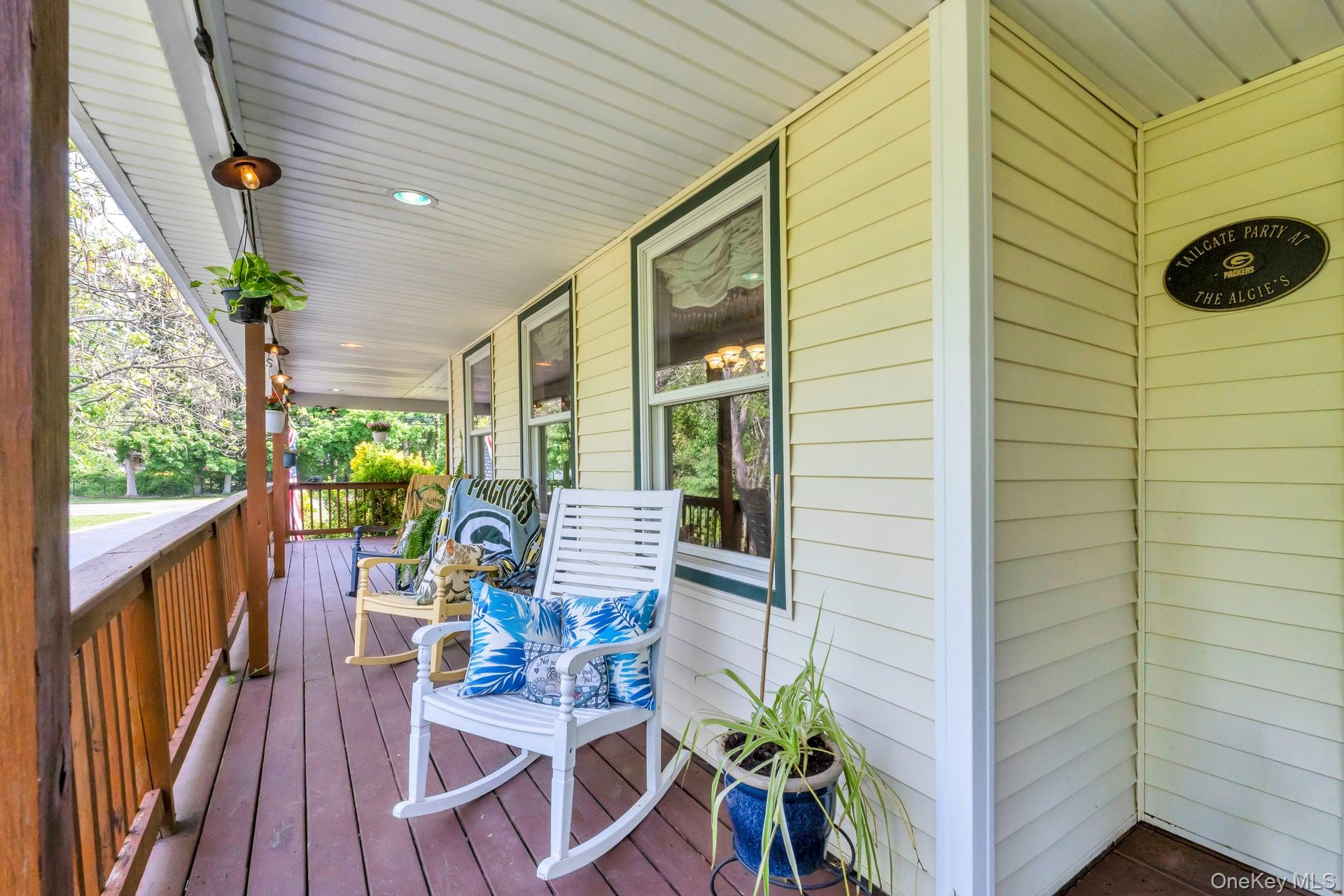 506 Moriches-Middle Island Road Manorville, NY 11949 - Photo 13 of 50
