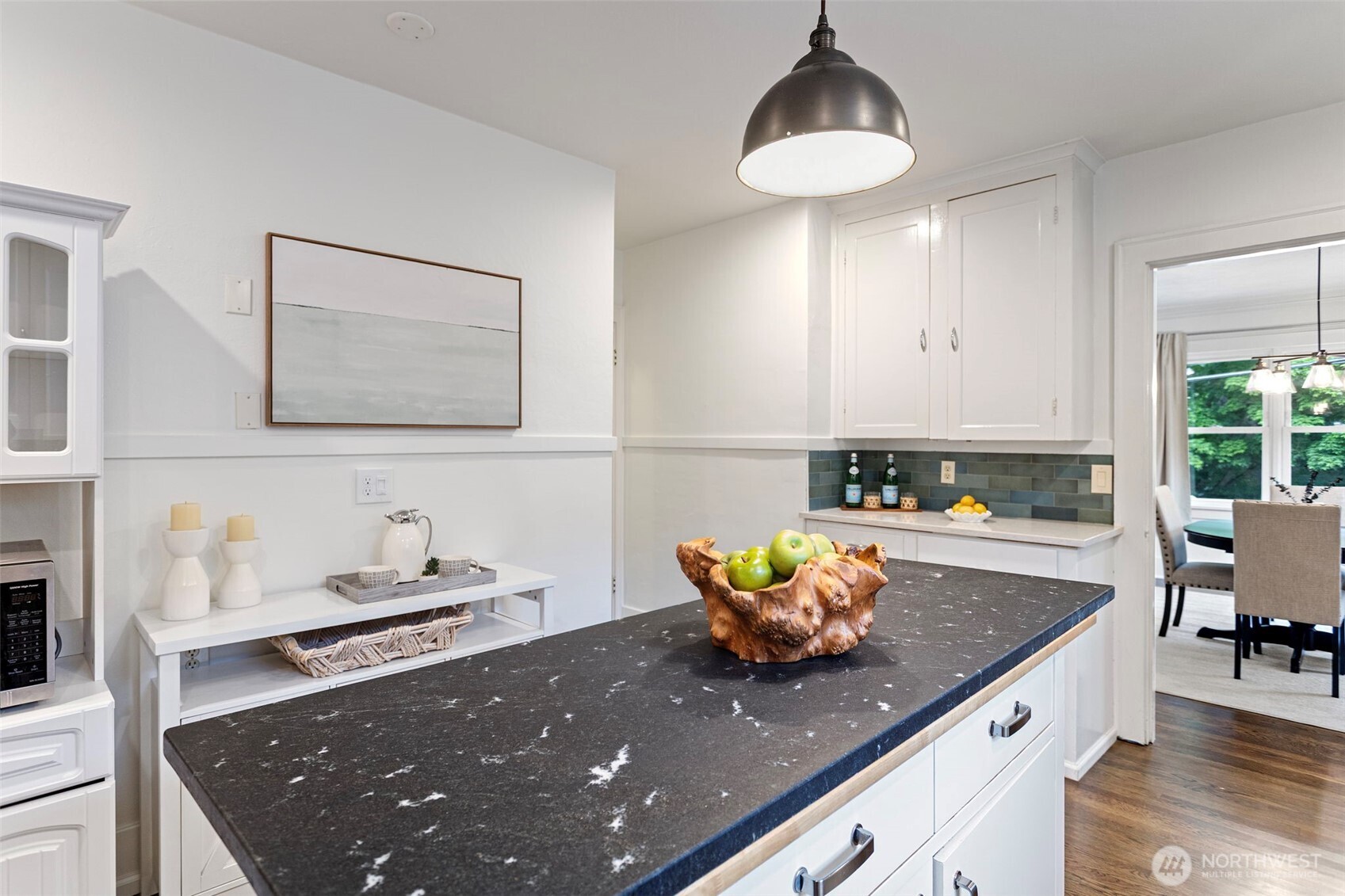 3917 Midvale Avenue North, Unit A Seattle, WA 98103 - Photo 16 of 37