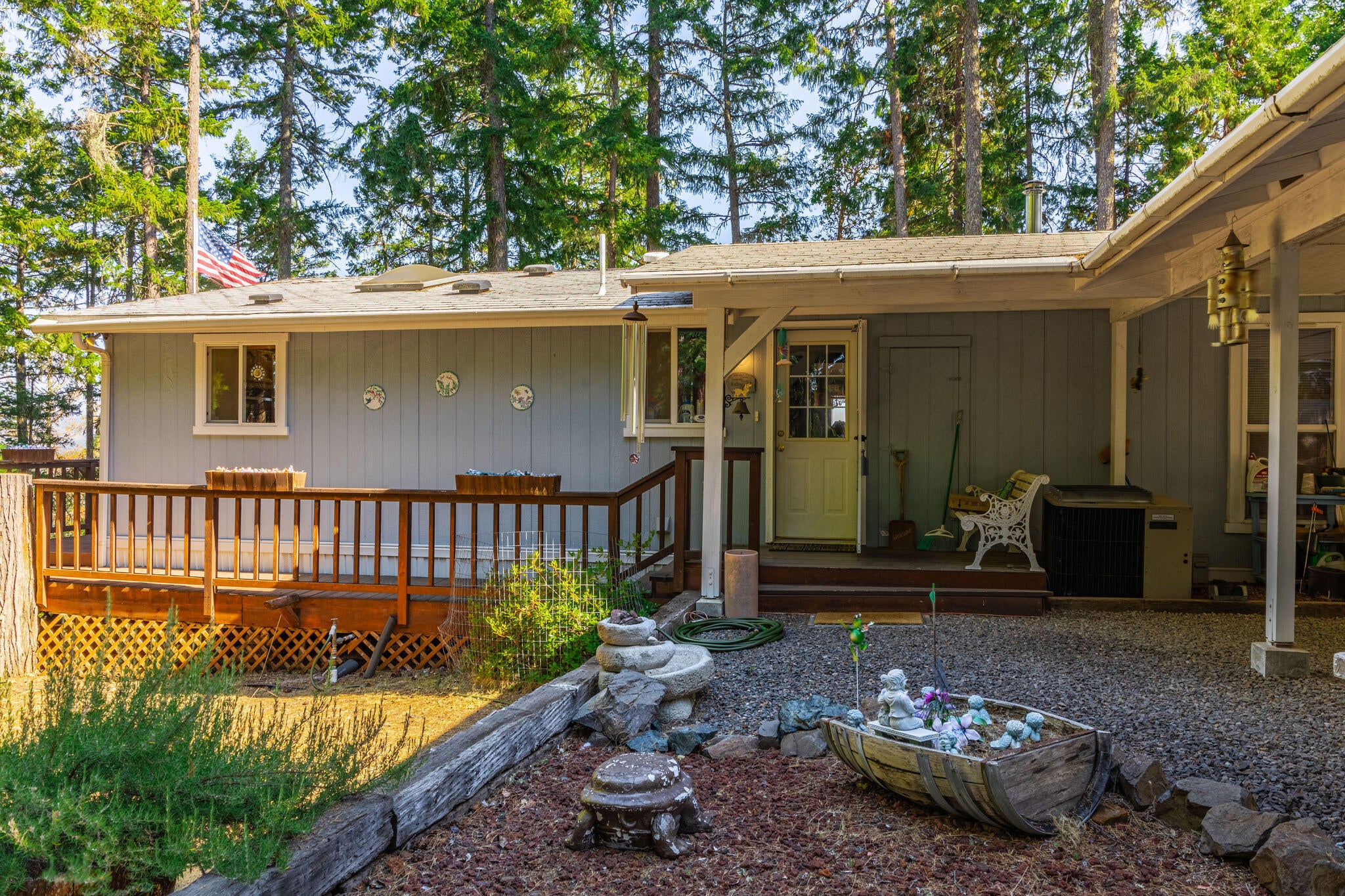1961 Sawyer Road Eagle Point, OR 97524 - Photo 13 of 48 HD-19