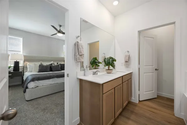 $343,990 | 2811 McHenry Lndg Lane, Houston, TX 77051