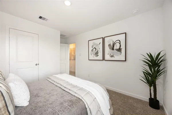 $343,990 | 2811 McHenry Lndg Lane, Houston, TX 77051
