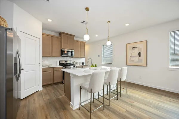 $343,990 | 2811 McHenry Lndg Lane, Houston, TX 77051