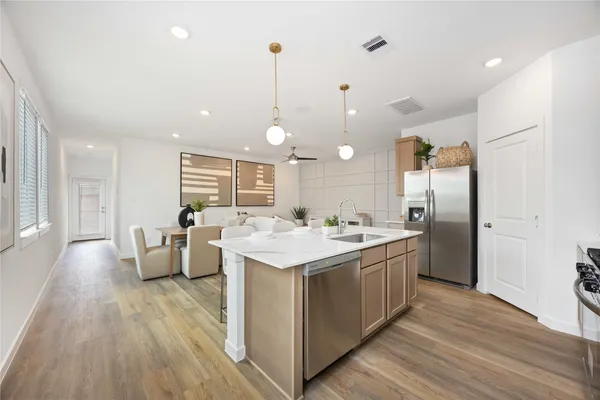 $343,990 | 2811 McHenry Lndg Lane, Houston, TX 77051