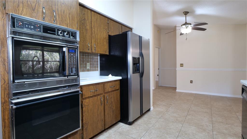 10960 Echo Loop New Port Richey, FL 34654 - Photo 7 of 38