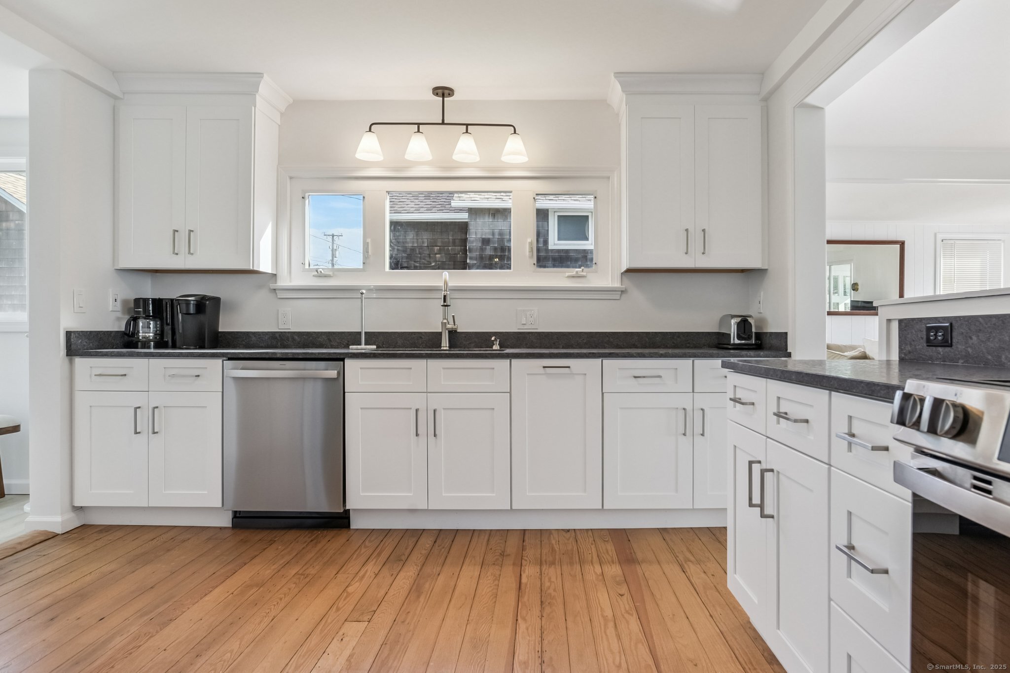 226 Old Kelsey Point Road Westbrook, CT 06498 - Photo 11 of 34