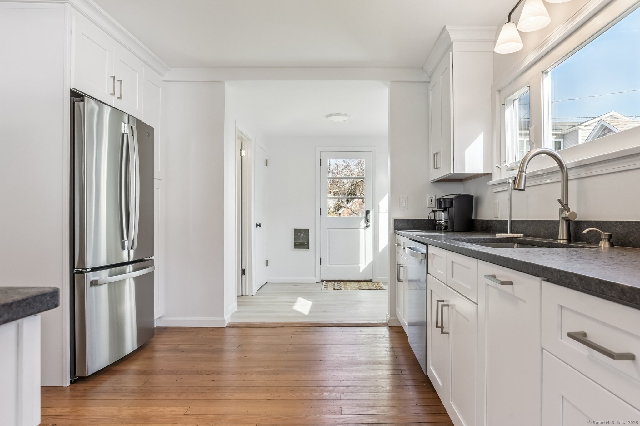 226 Old Kelsey Point Road Westbrook, CT 06498 - Photo 12 of 34