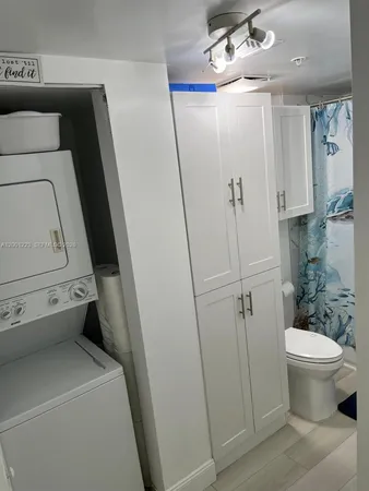 $2,900 | 280 Southwest 20th Road, Unit 504, Miami, FL 33129