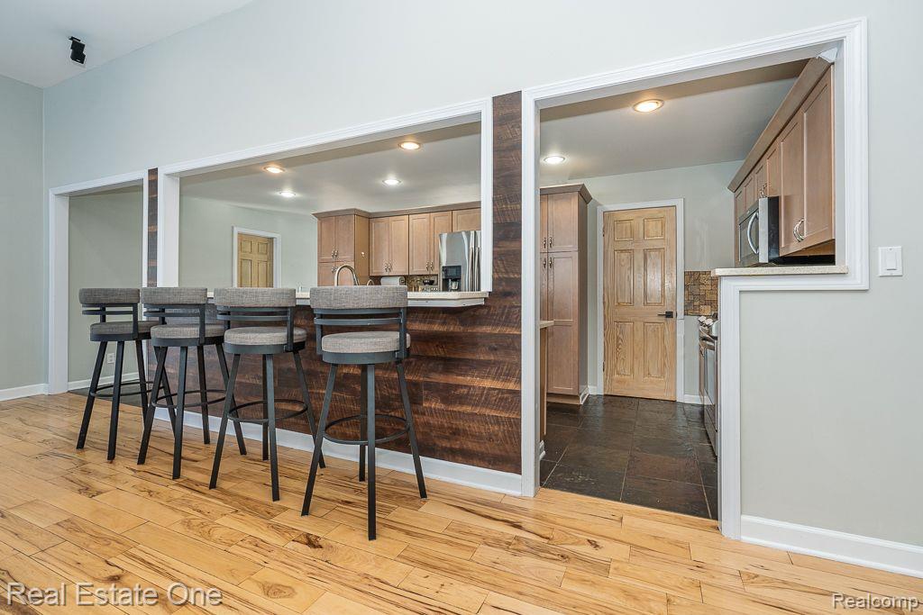 410 Maplehill Road Rochester Hills, MI 48306 - Photo 19 of 56