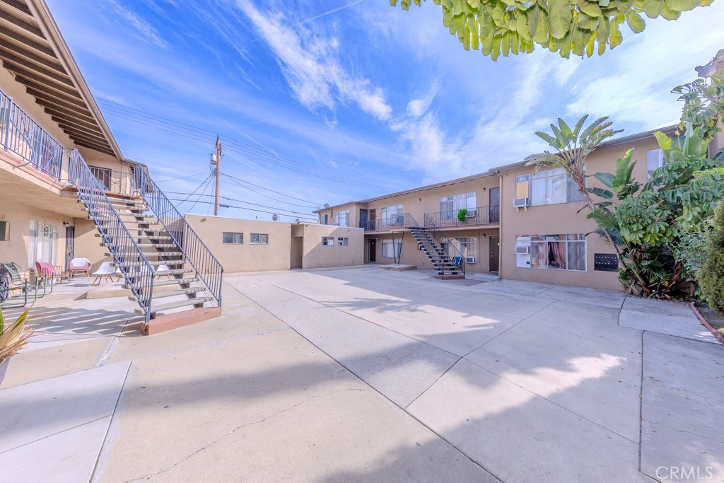 906 South Fann Street Anaheim, CA 92804 - Photo 17 of 27