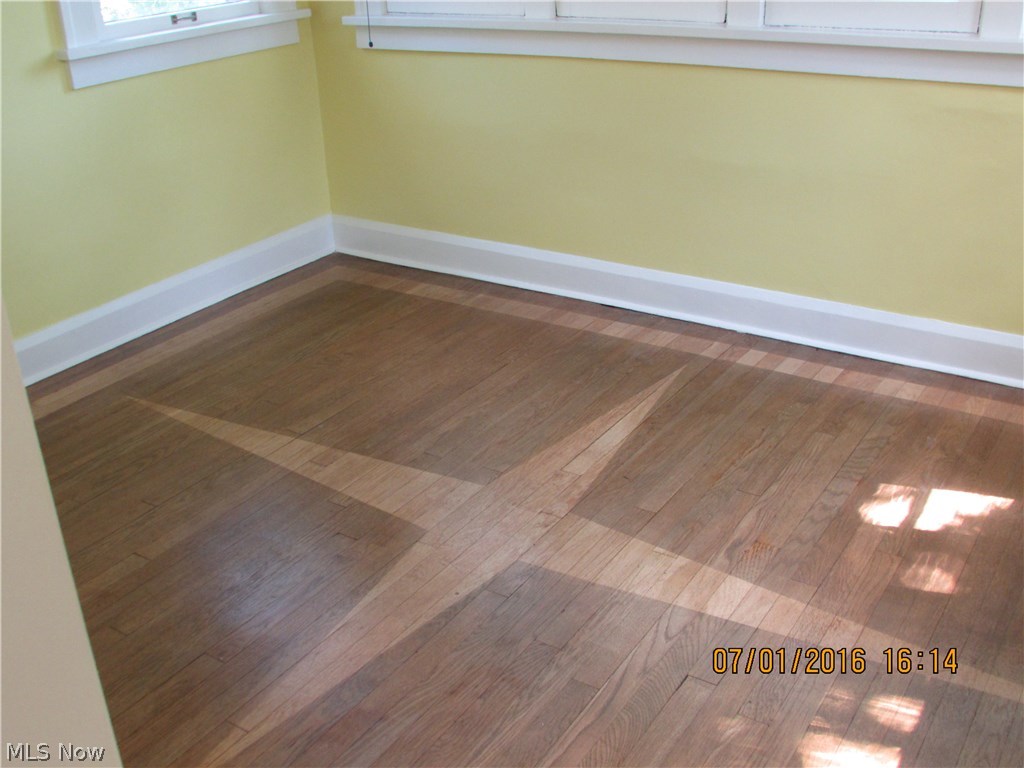 3020 Yorkshire Road Cleveland, OH 44118 - Photo 21 of 35 Gallery Image 21