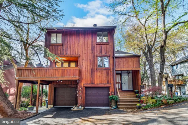 $2,395,000 | 5211 MacArthur Terrace Northwest, Washington, DC 20016