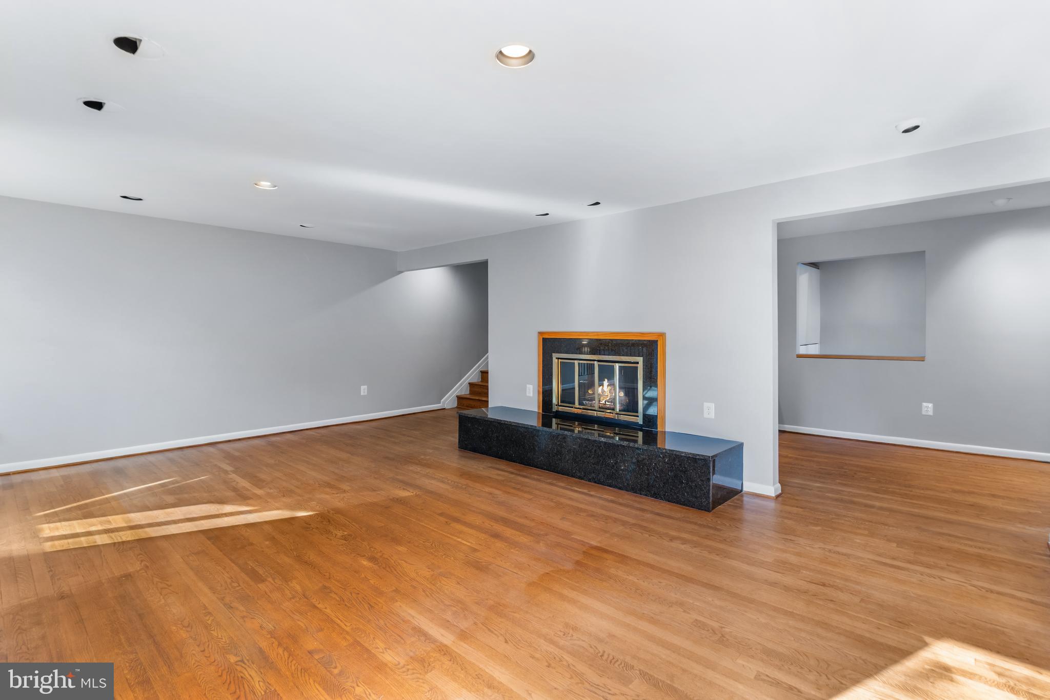 5211 MacArthur Terrace Northwest Washington, DC 20016 - Photo 13 of 53