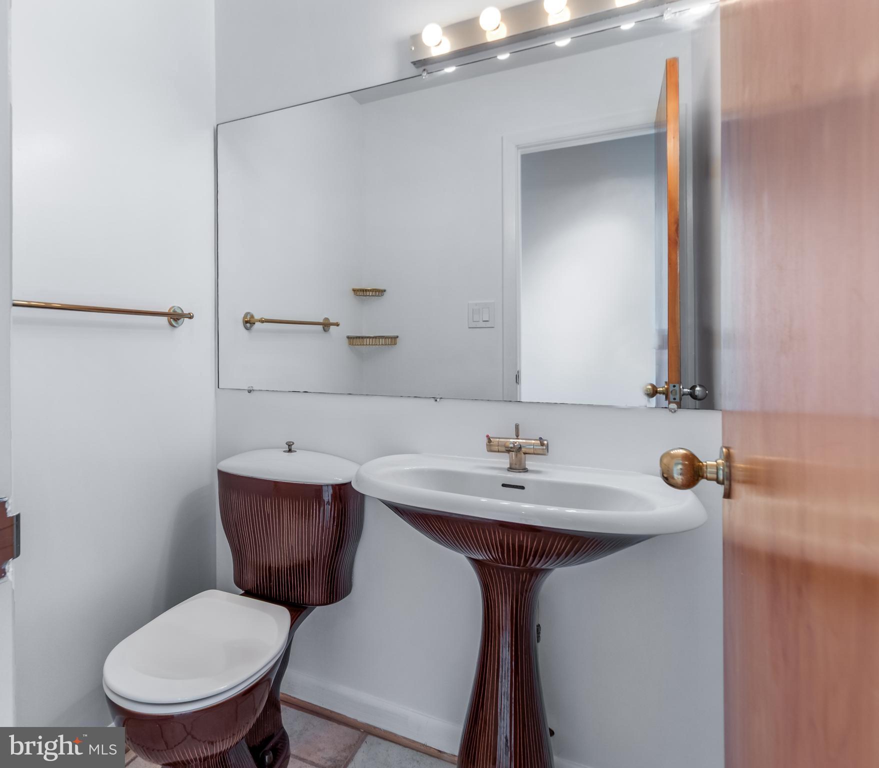 5211 MacArthur Terrace Northwest Washington, DC 20016 - Photo 15 of 53