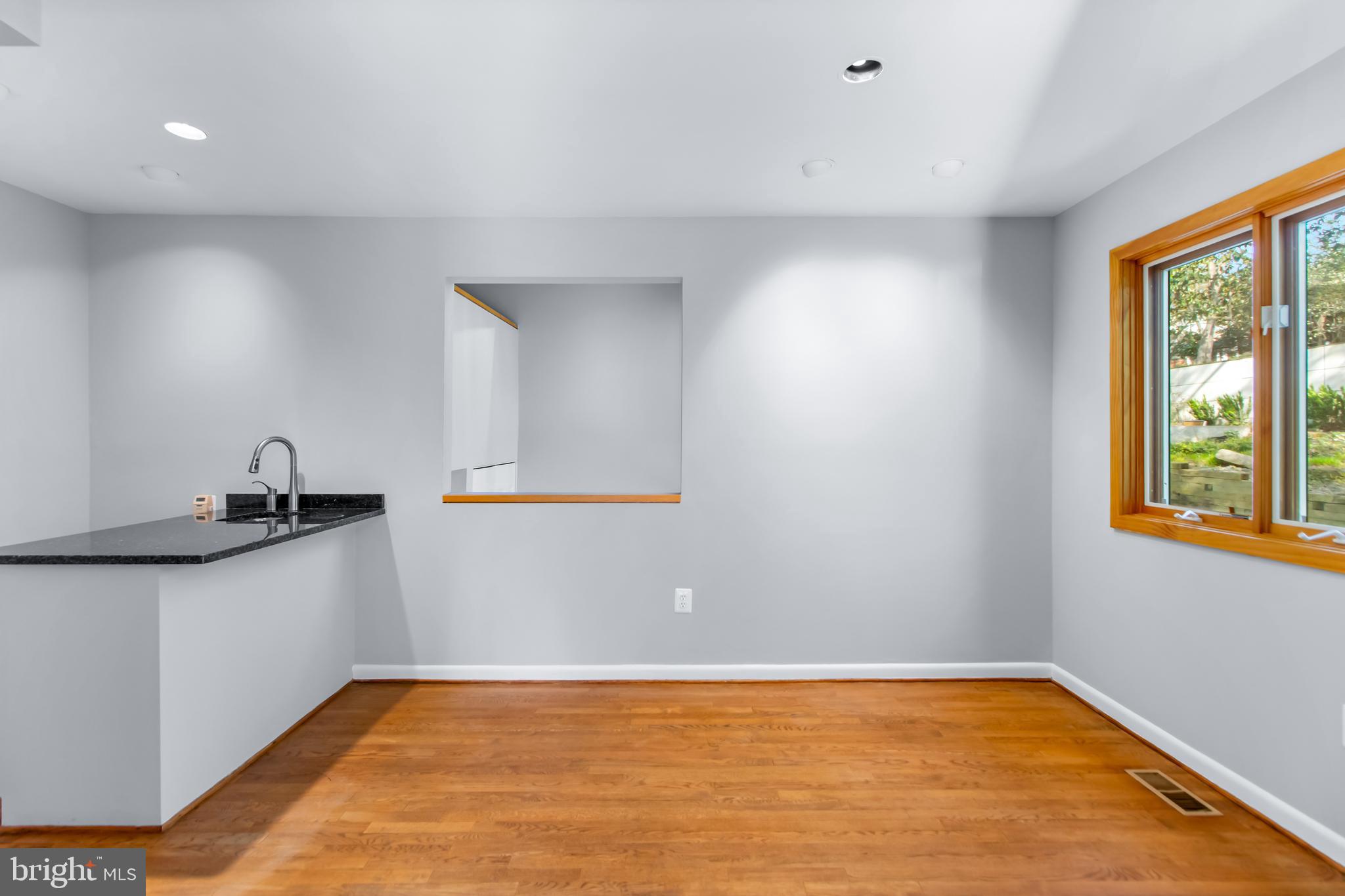 5211 MacArthur Terrace Northwest Washington, DC 20016 - Photo 19 of 53