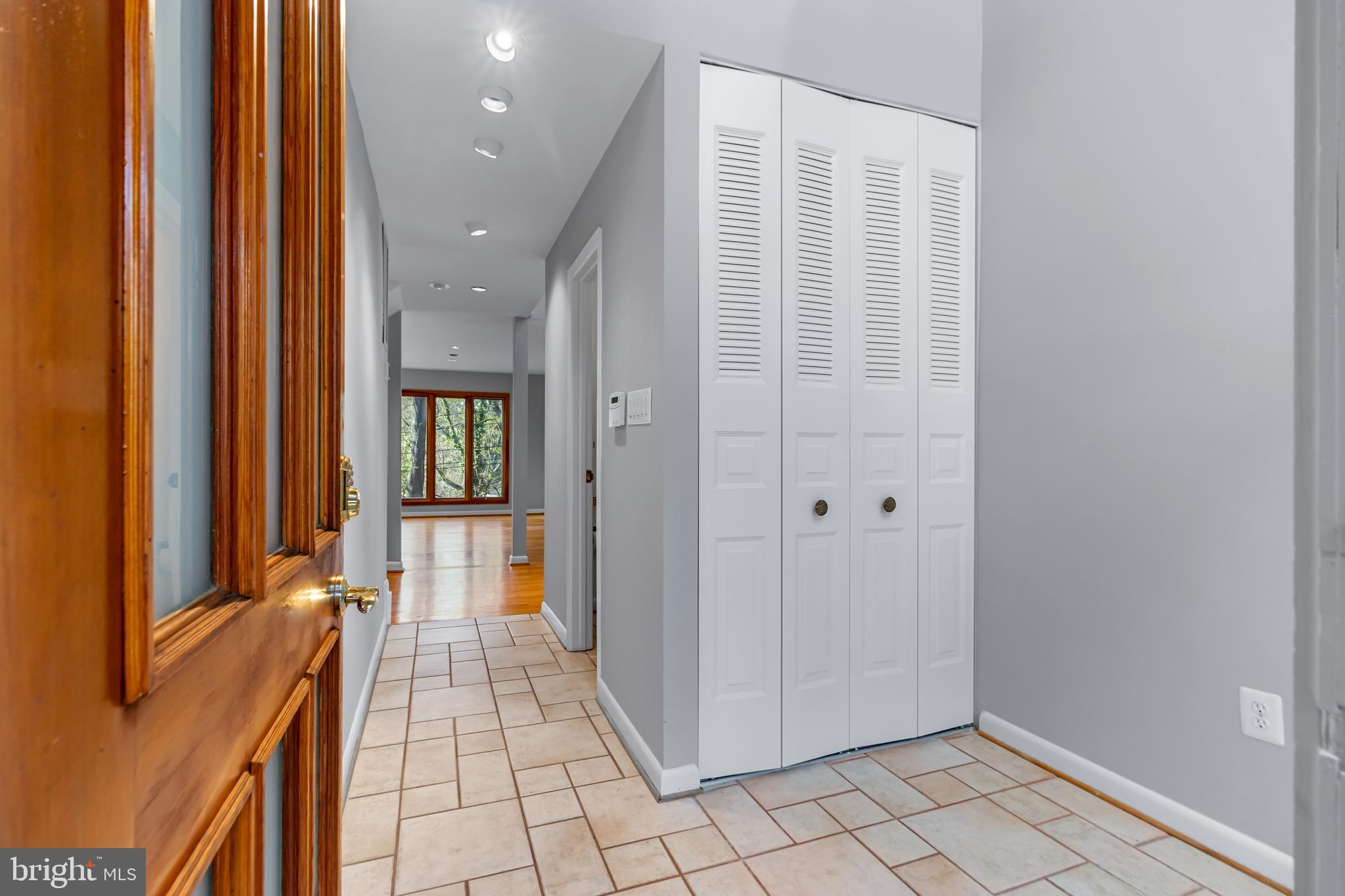 5211 MacArthur Terrace Northwest Washington, DC 20016 - Photo 3 of 53