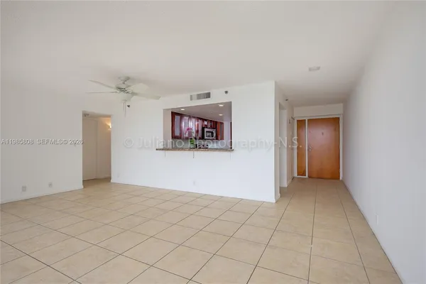 $2,900 | 7601 East Treasure Drive, Unit 607, North Bay Village, FL 33141