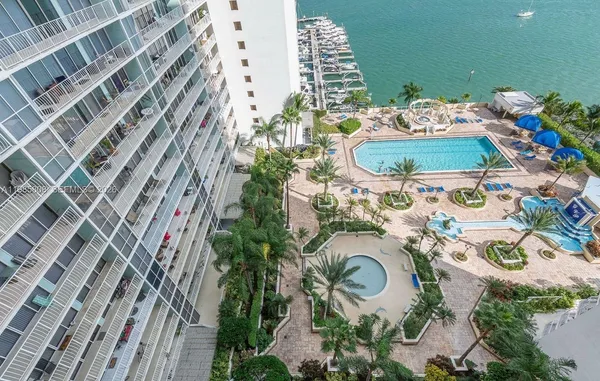$2,900 | 7601 East Treasure Drive, Unit 607, North Bay Village, FL 33141