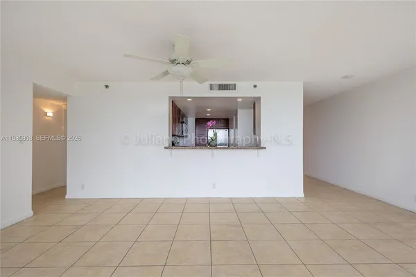 $2,900 | 7601 East Treasure Drive, Unit 607, North Bay Village, FL 33141