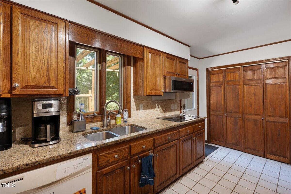6909 Brecken Ridge Avenue Raleigh, NC 27615 - Photo 11 of 36 6909 Brecken Ridge Ave